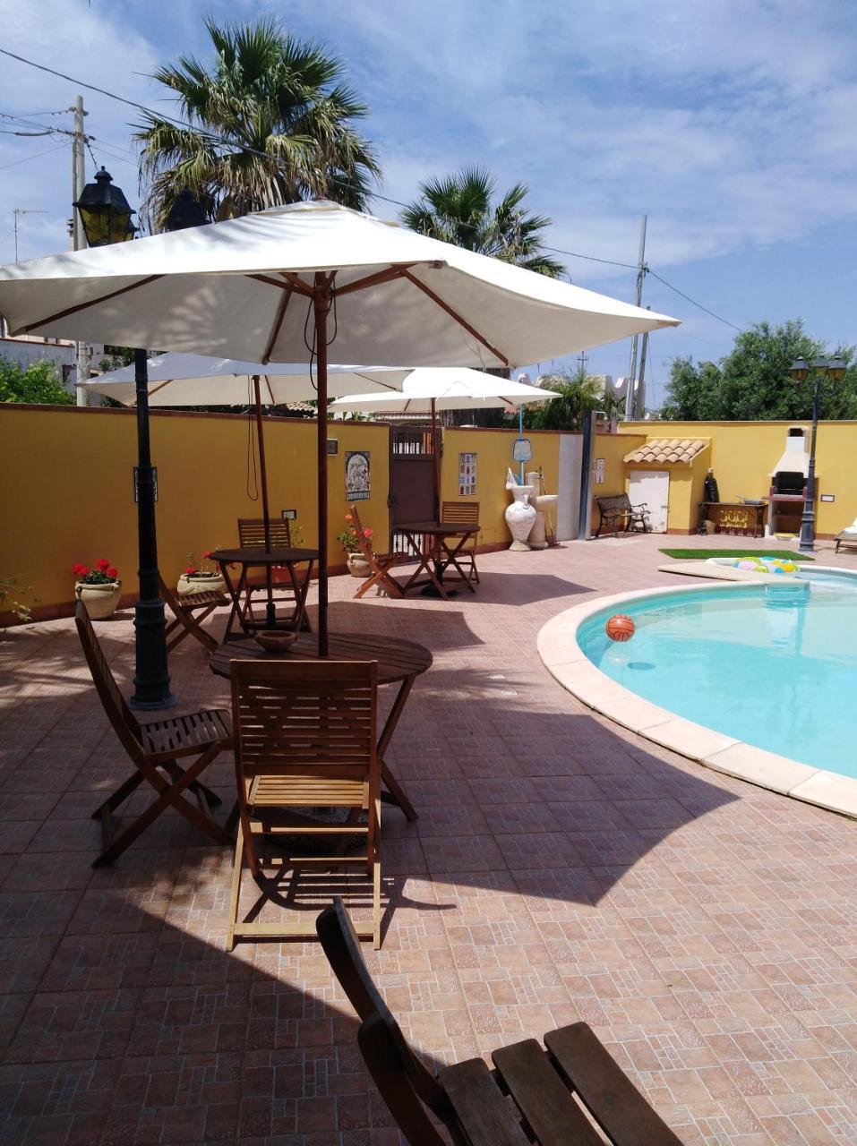 Villa Con Piscina Uso Esclusivo 马扎拉德尔瓦洛 外观 照片